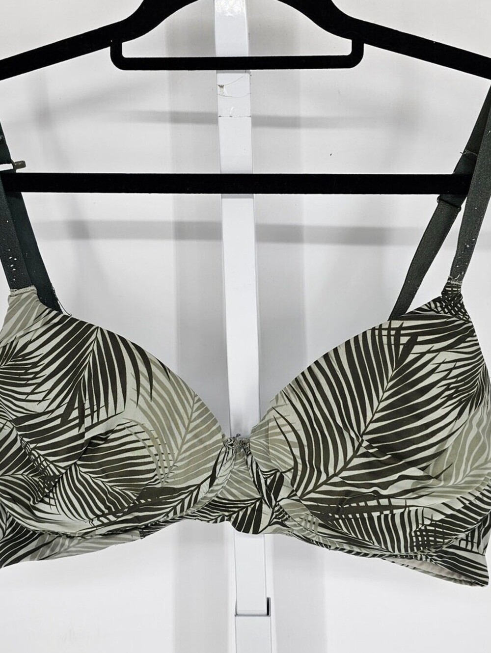 Kindly Yours Womens Sz 40D Lightly Lined T Shirt Bra Green Palm Leaf Print